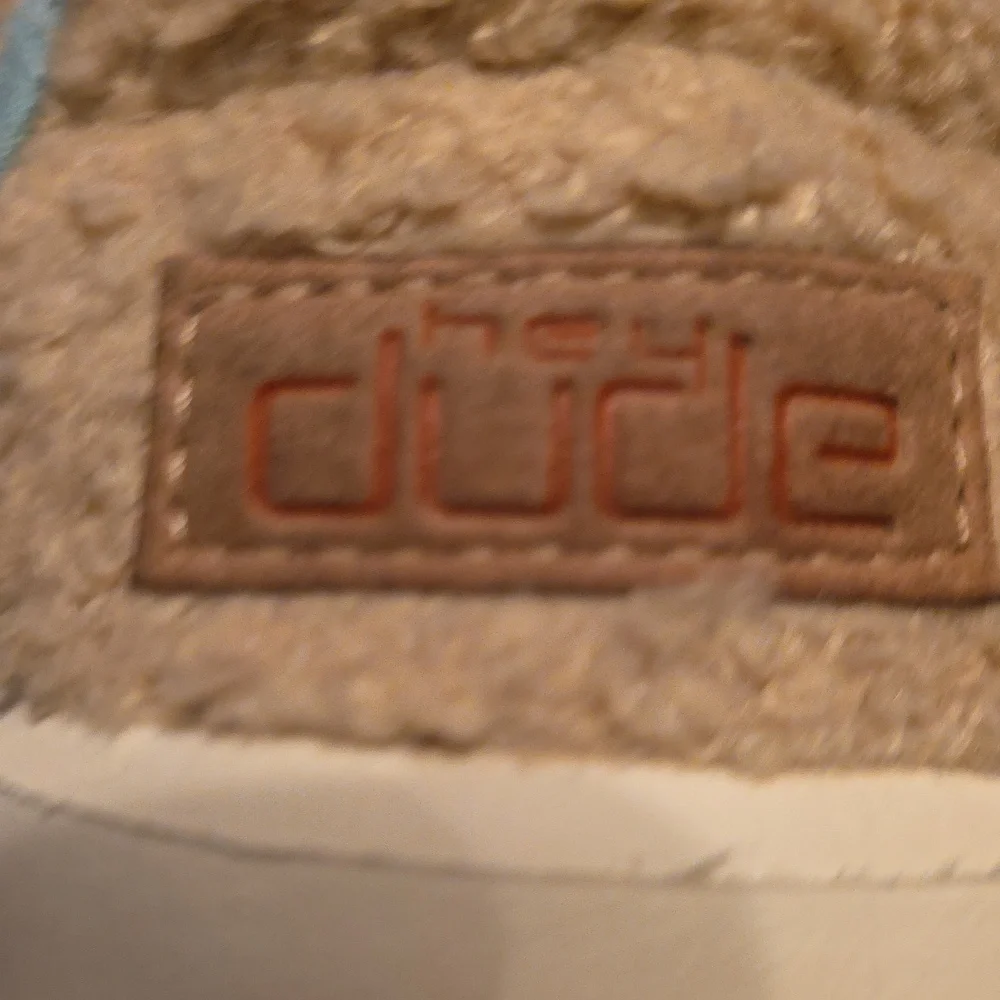 HEY DUDE Karina Sherpa In Sage Women's US8 Sneakers Shoes With Elastic Laces EUC - Picture 8 of 10